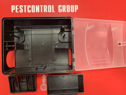 Приманочный контейнер с прозрачной крышкой "Curve Ro-Bait Transparent" Приманочный контейнер с прозрачной крышкой "Curve Ro-Bait Transparent"