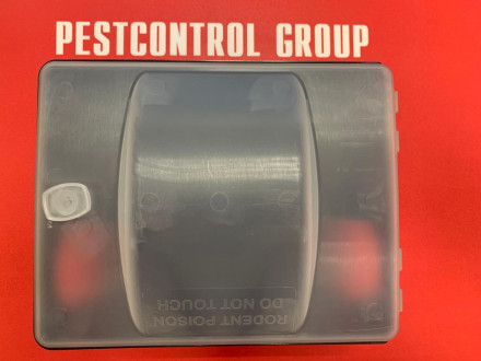 Приманочный контейнер с прозрачной крышкой "Curve Ro-Bait Transparent" Приманочный контейнер с прозрачной крышкой "Curve Ro-Bait Transparent"